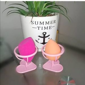 Beauty Blender Rack